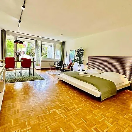 Neues Mit Terrasse U. Viel Privatsphaere